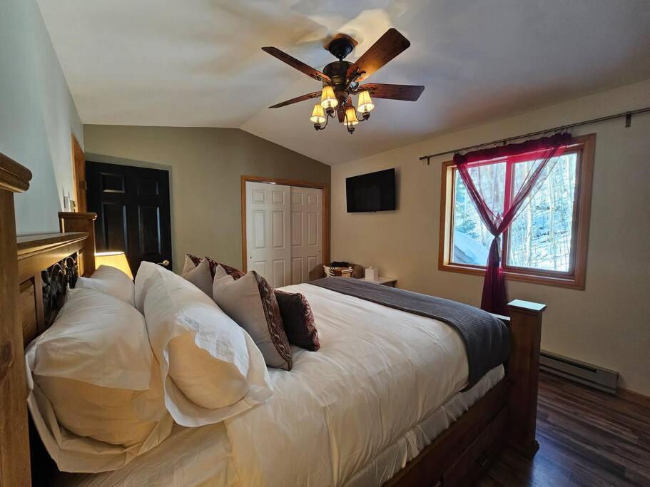 Private And Updated Breck Home With Hot Tub เบรกเคนริดจ์ ภายนอก รูปภาพ